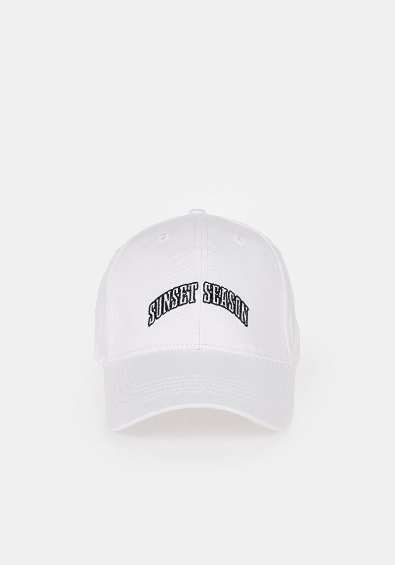 Imagine a Sapca De Dama Alb Modern Fit Cl1072599