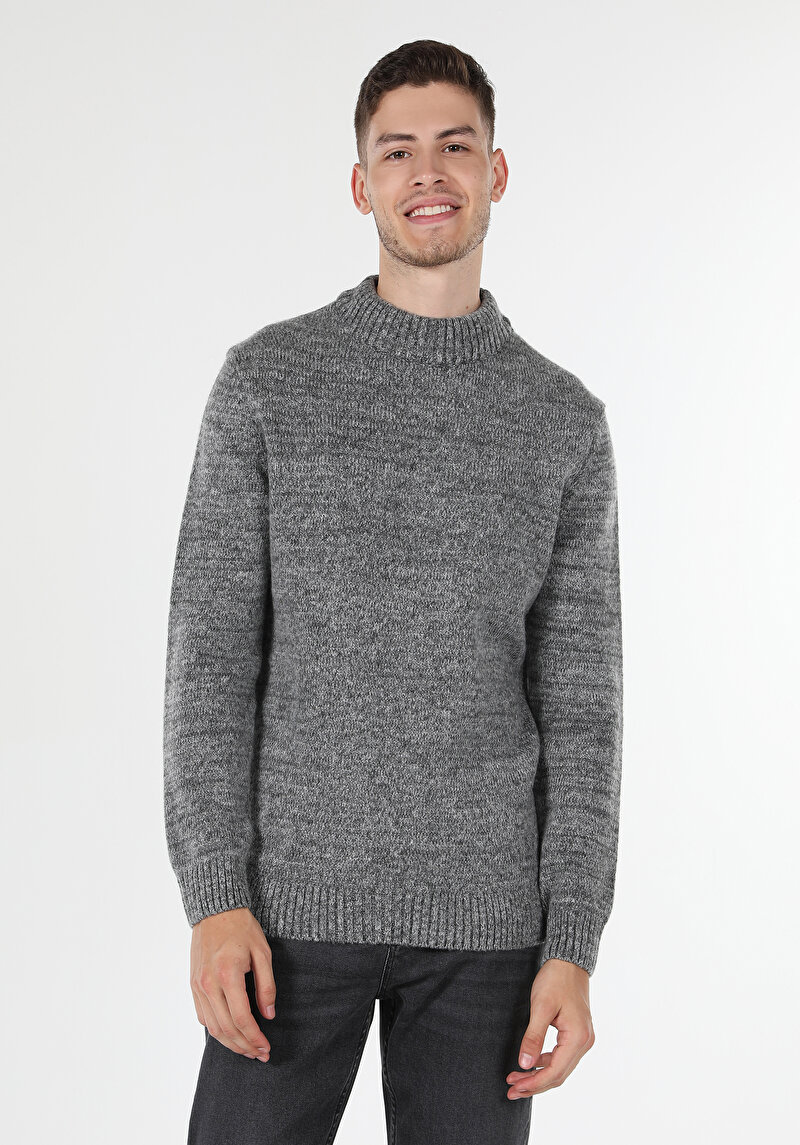 Imagine a Pulover Gri Pentru Bărbați Regular Fit Half Turtleneck Jacquard