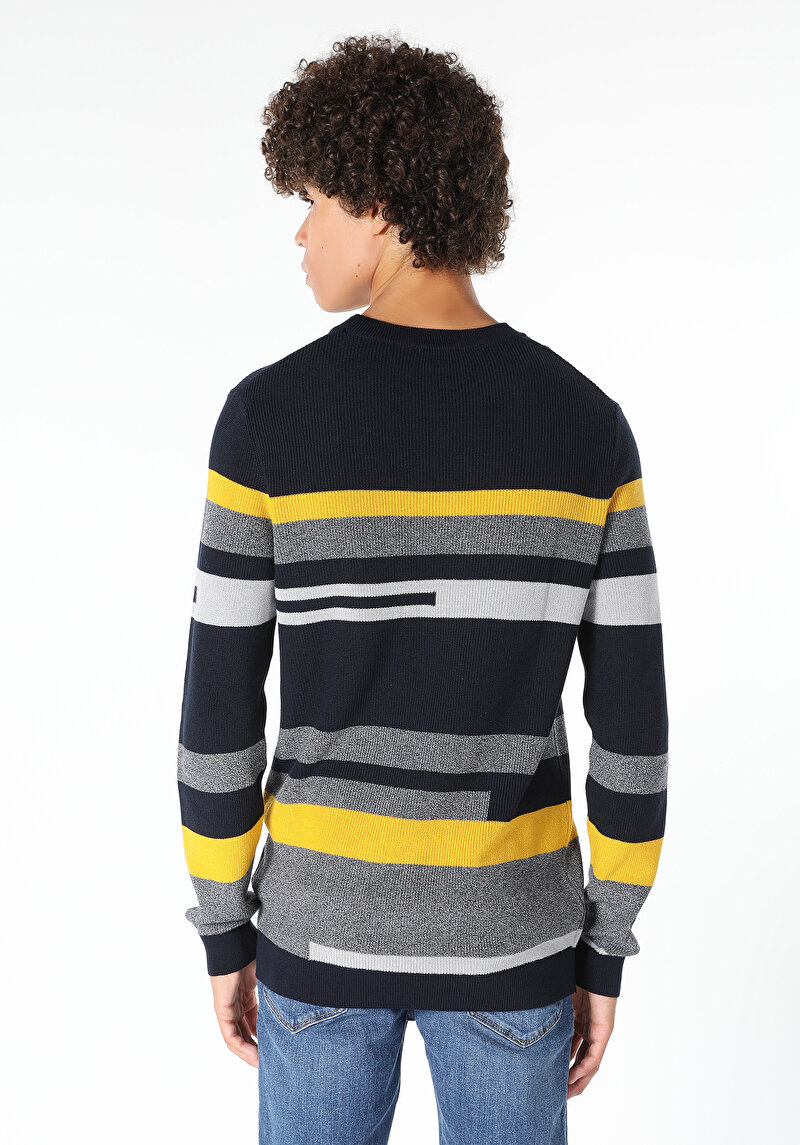 Afișați detalii pentru Pulover De Barbati Albastru Marin   Cl1060910