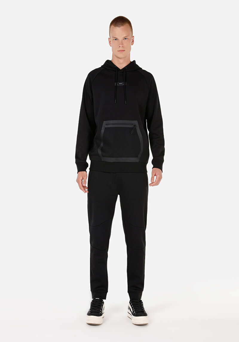 Imagine a Pantaloni De Trening De Barbati Negru Regular Fit  Cl1070729