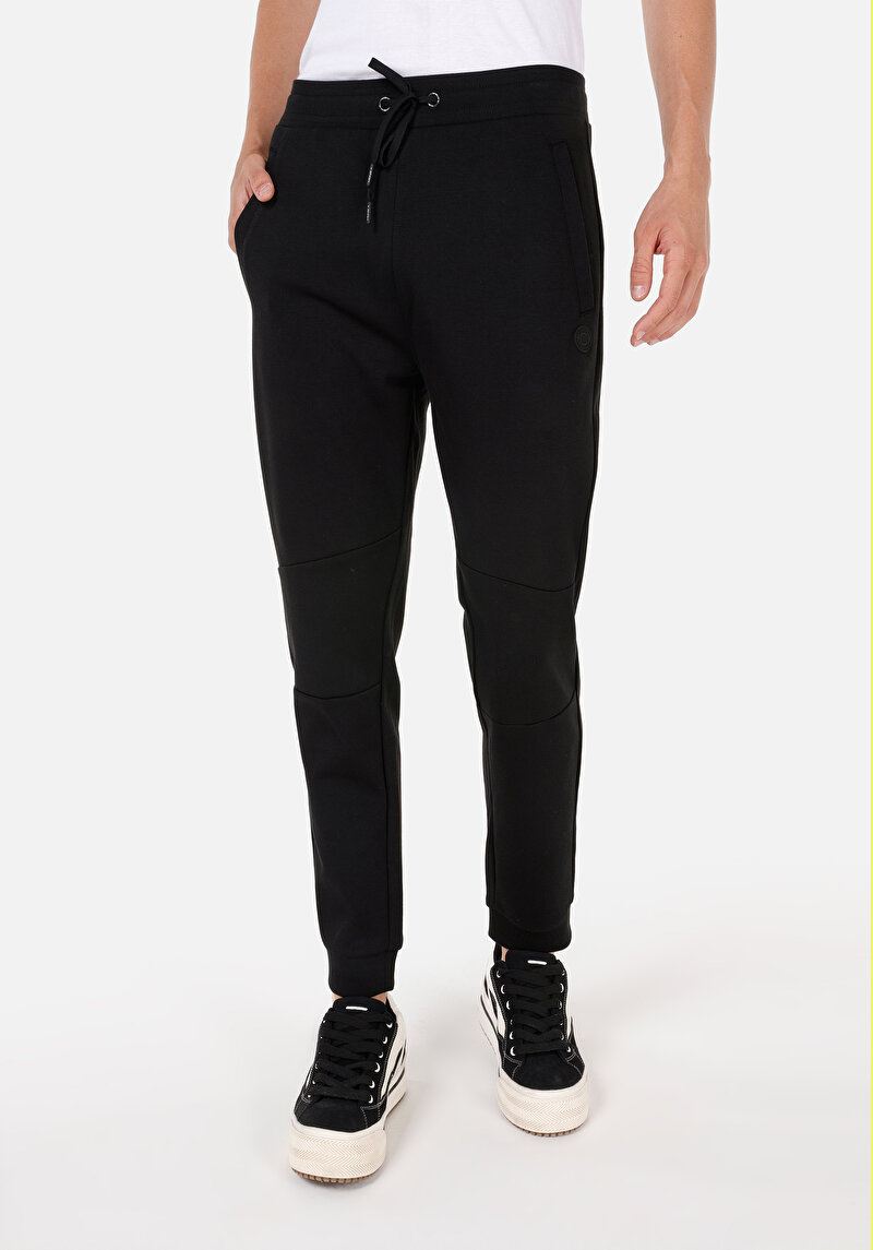 Afișați detalii pentru Pantaloni De Trening De Barbati Negru Regular Fit  Cl1070729