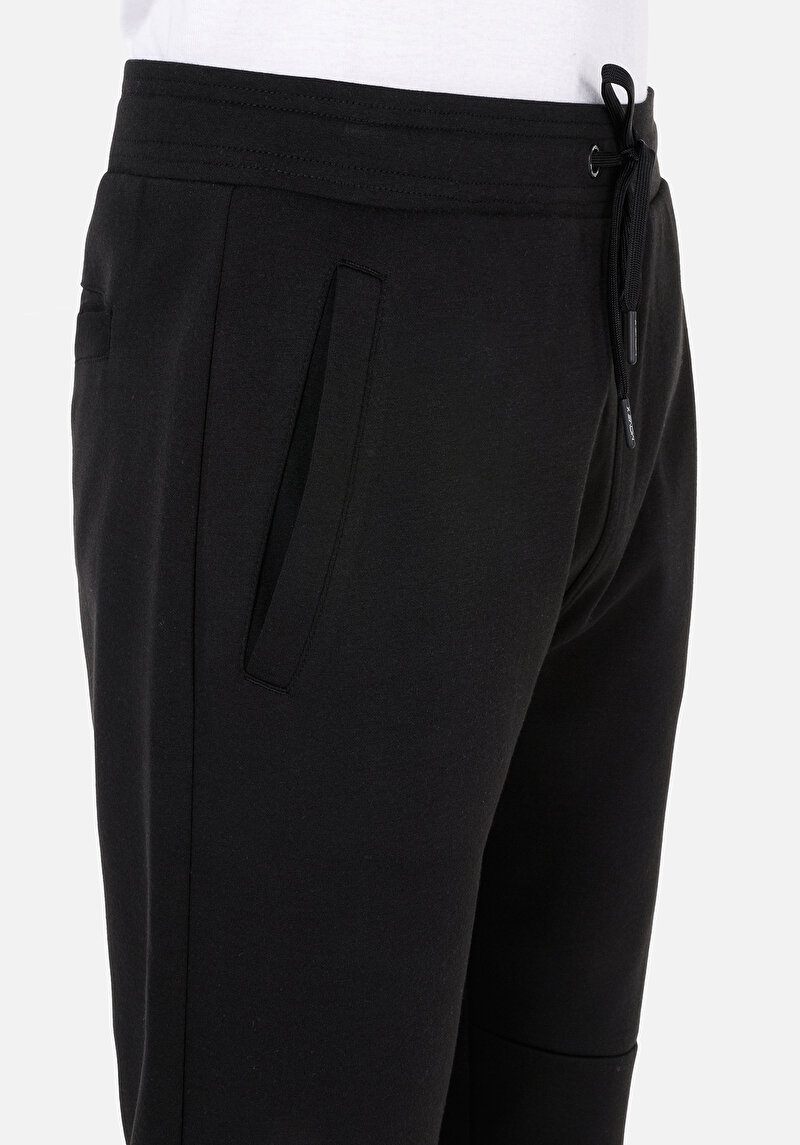 Afișați detalii pentru Pantaloni De Trening De Barbati Negru Regular Fit  Cl1070729