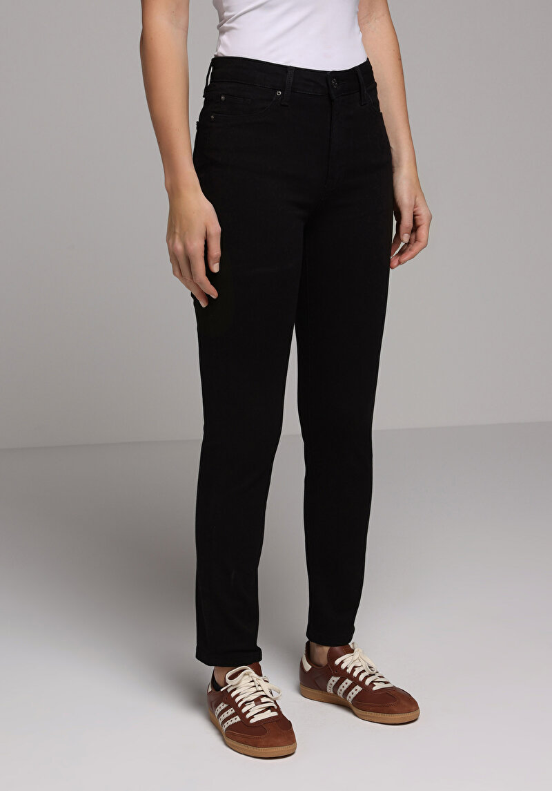 Imagine a Slim Fit Mid Waist Straight Leg Blugi Negri Pentru Femei