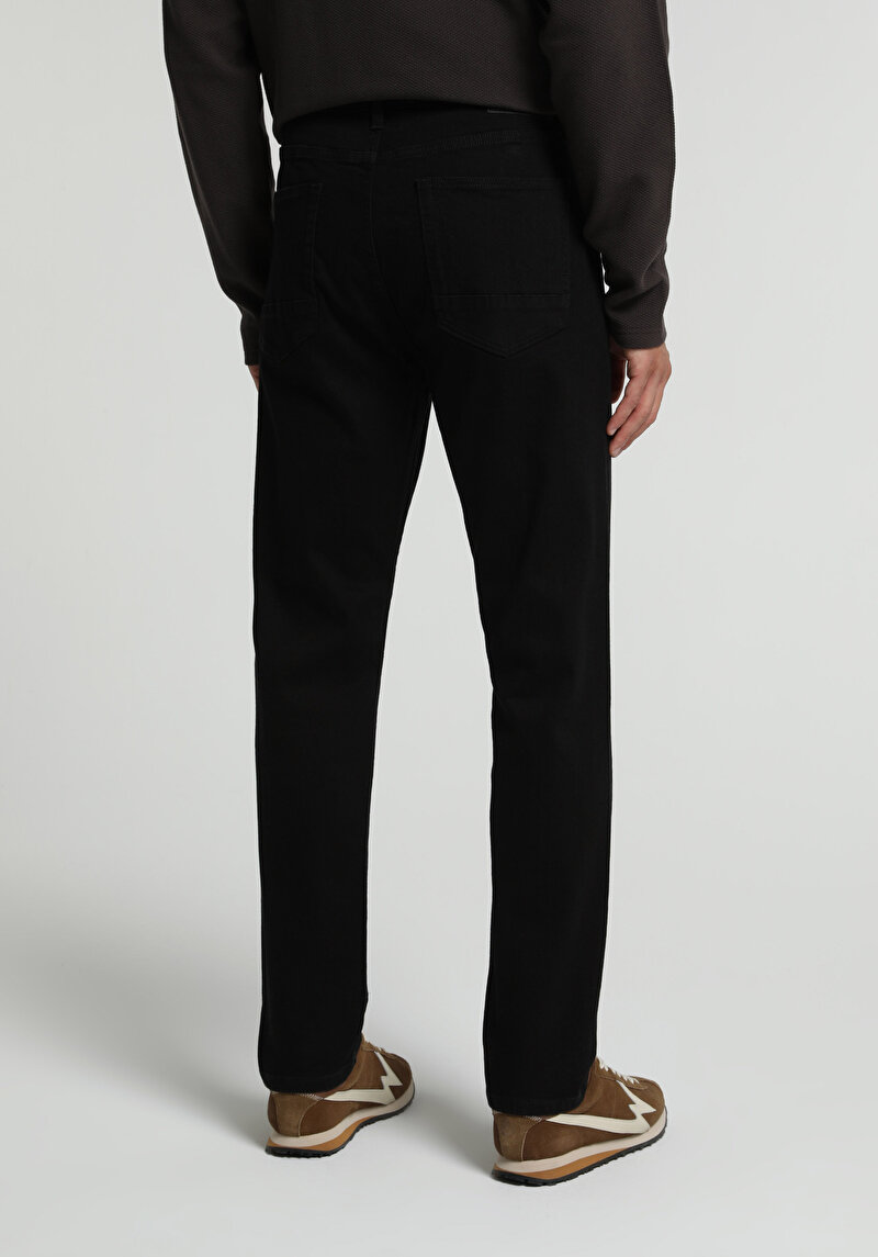 Imagine a Regular Fit Mid Waist Slim Leg Blugi Negri Pentru Bărbați