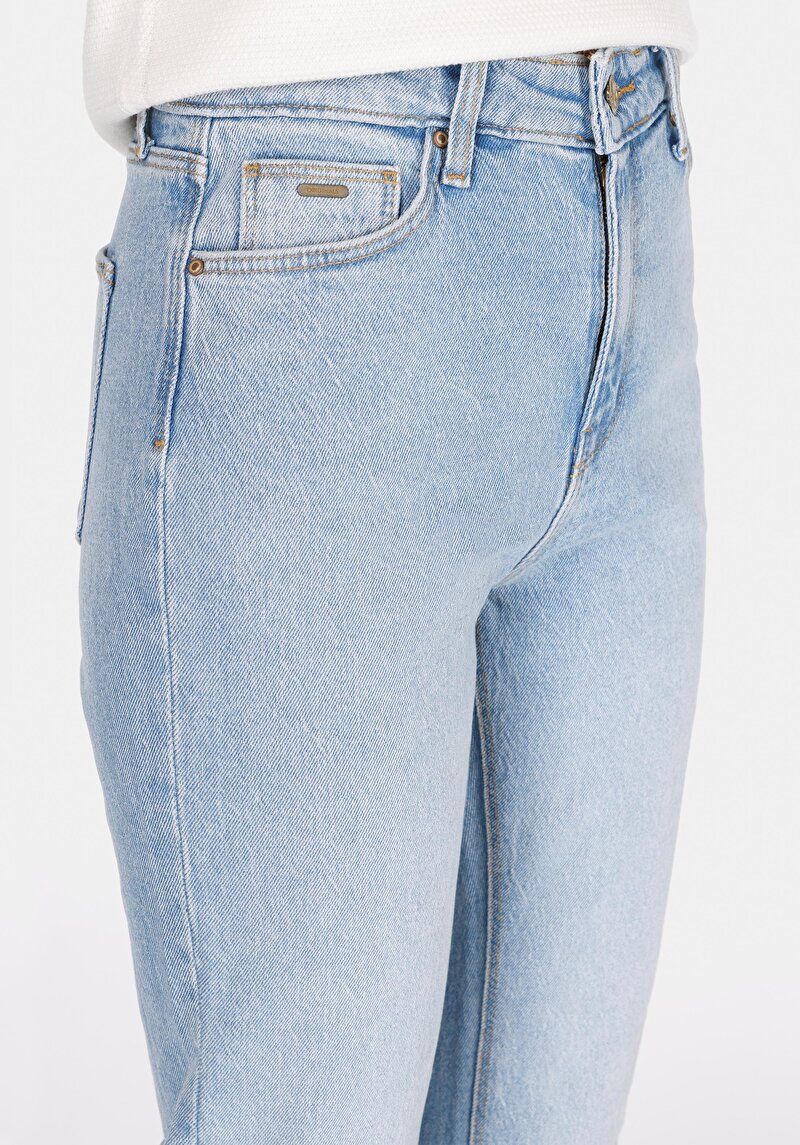 Afișați detalii pentru Blugi İndigo Pentru Femei Regular Fit