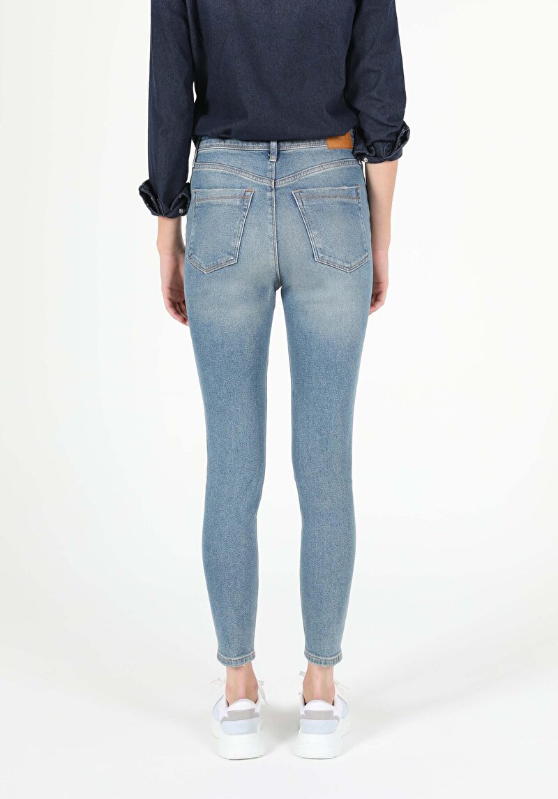 Afișați detalii pentru Pantaloni De Dama Denim Super Slim Fit 760 Diana Cl1051953