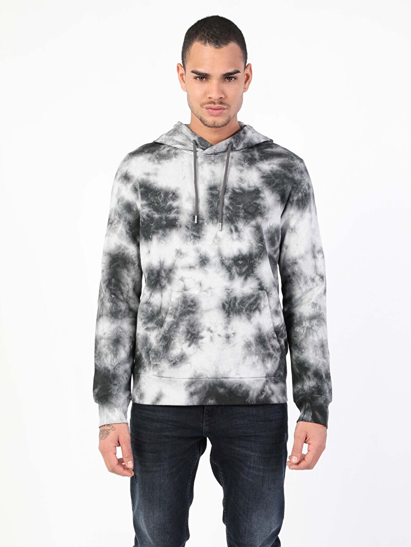 Imagine a Hanorac / Bluza De Barbati Alb Regular Fit  Cl1047547