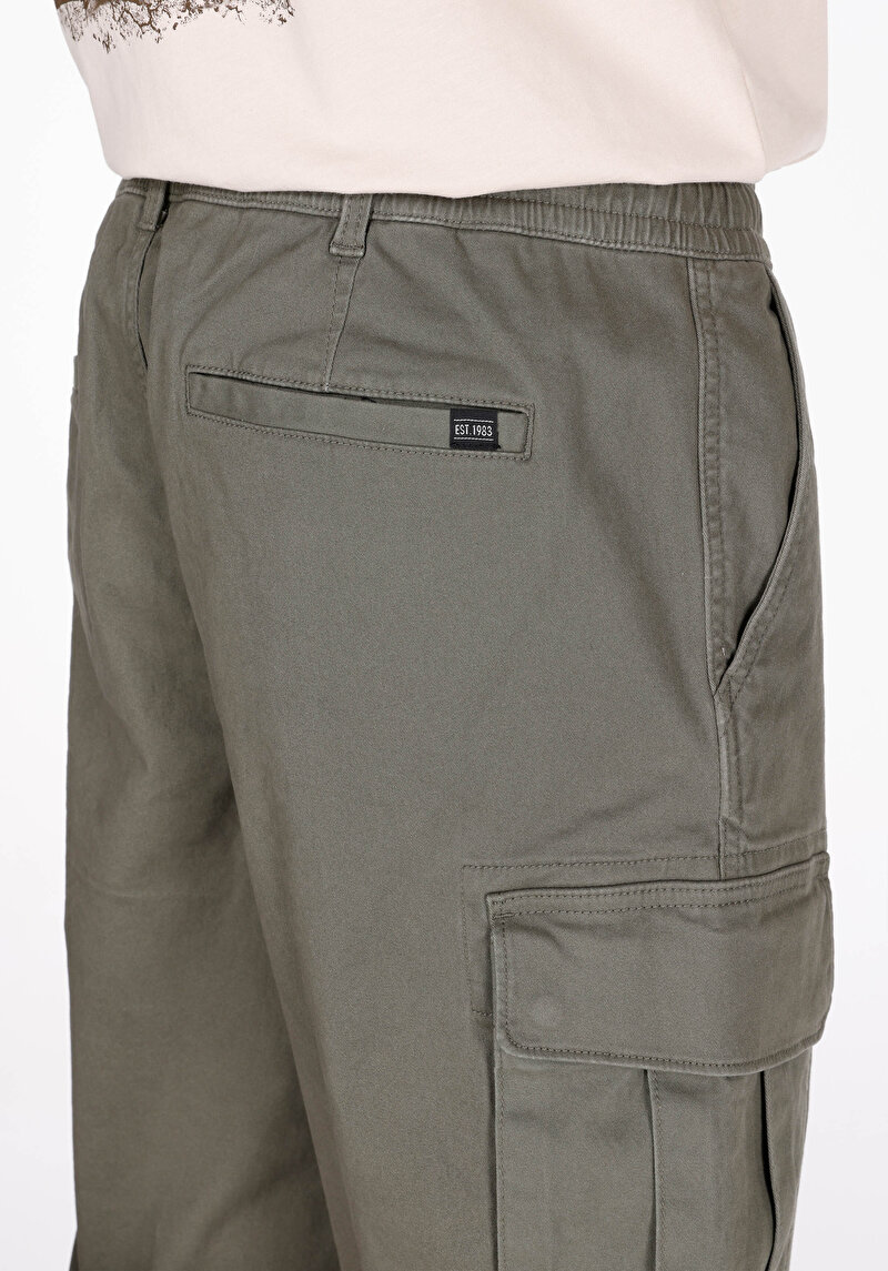 Afișați detalii pentru Pantaloni De Barbati Verde Regular Fit  Cl1073572