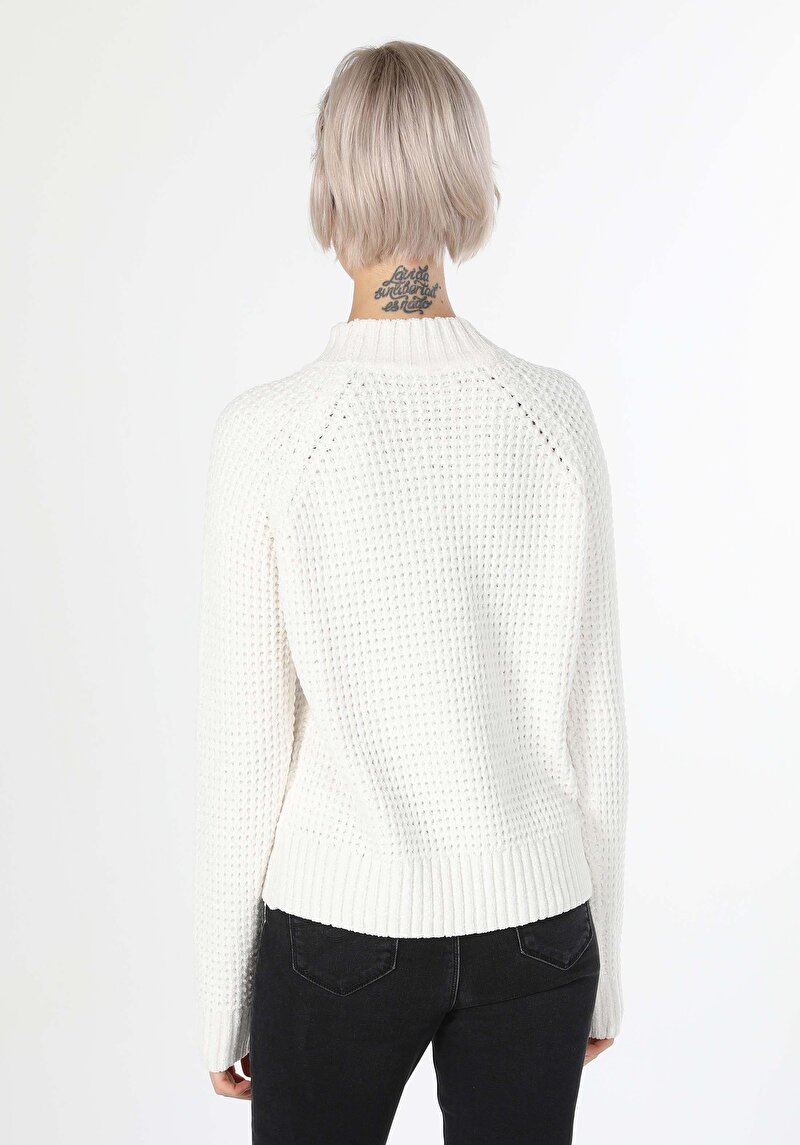 Afișați detalii pentru Regular Fit Round Neck Drept Pulover Alb Pentru Femei