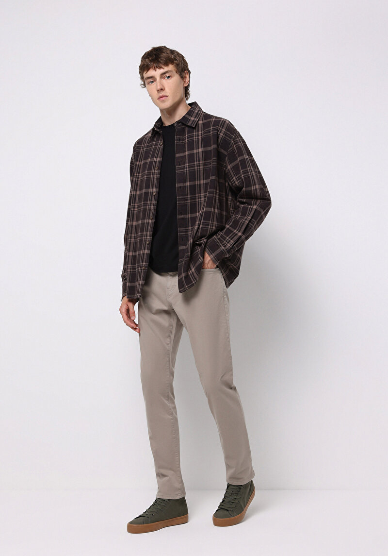 Imagine a Pantaloni De Barbati Bej Straight Fit Cl1049744