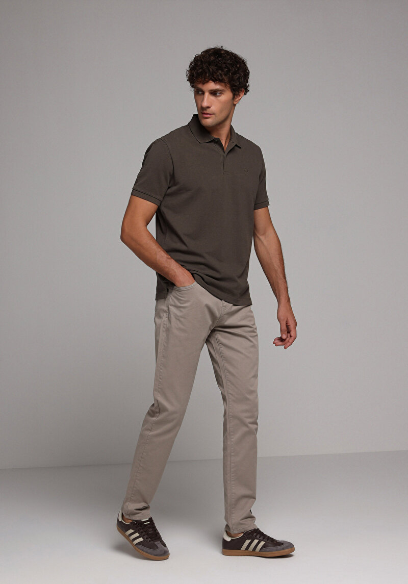 Imagine a Pantaloni De Barbati Bej Straight Fit Cl1049744