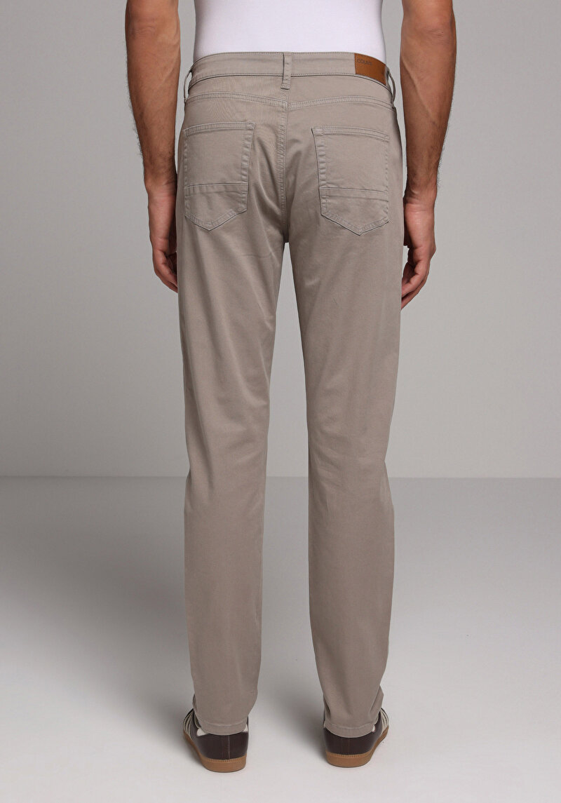 Imagine a Pantaloni De Barbati Bej Straight Fit Cl1049744