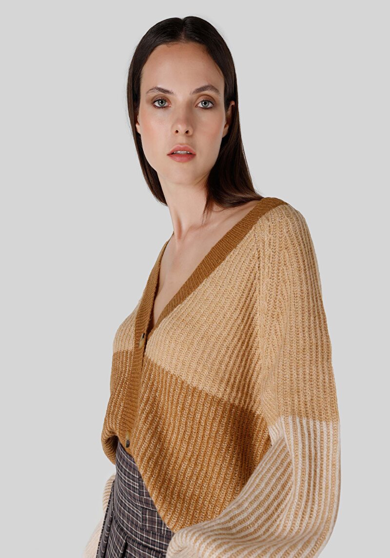 Afișați detalii pentru Cardigan De Dama Maro   Cl1065976