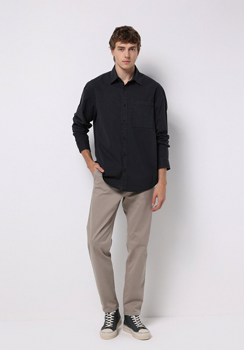 Imagine a Pantaloni De Barbati Bej Regular Fit Cl1049750