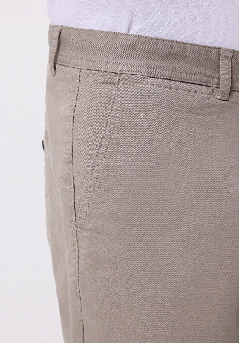 Afișați detalii pentru Pantaloni De Barbati Bej Regular Fit  Cl1049750