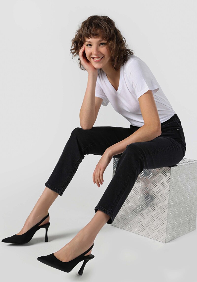 Imagine a Slim Fit Mid Waist Straight Leg Blugi Negri Pentru Femei