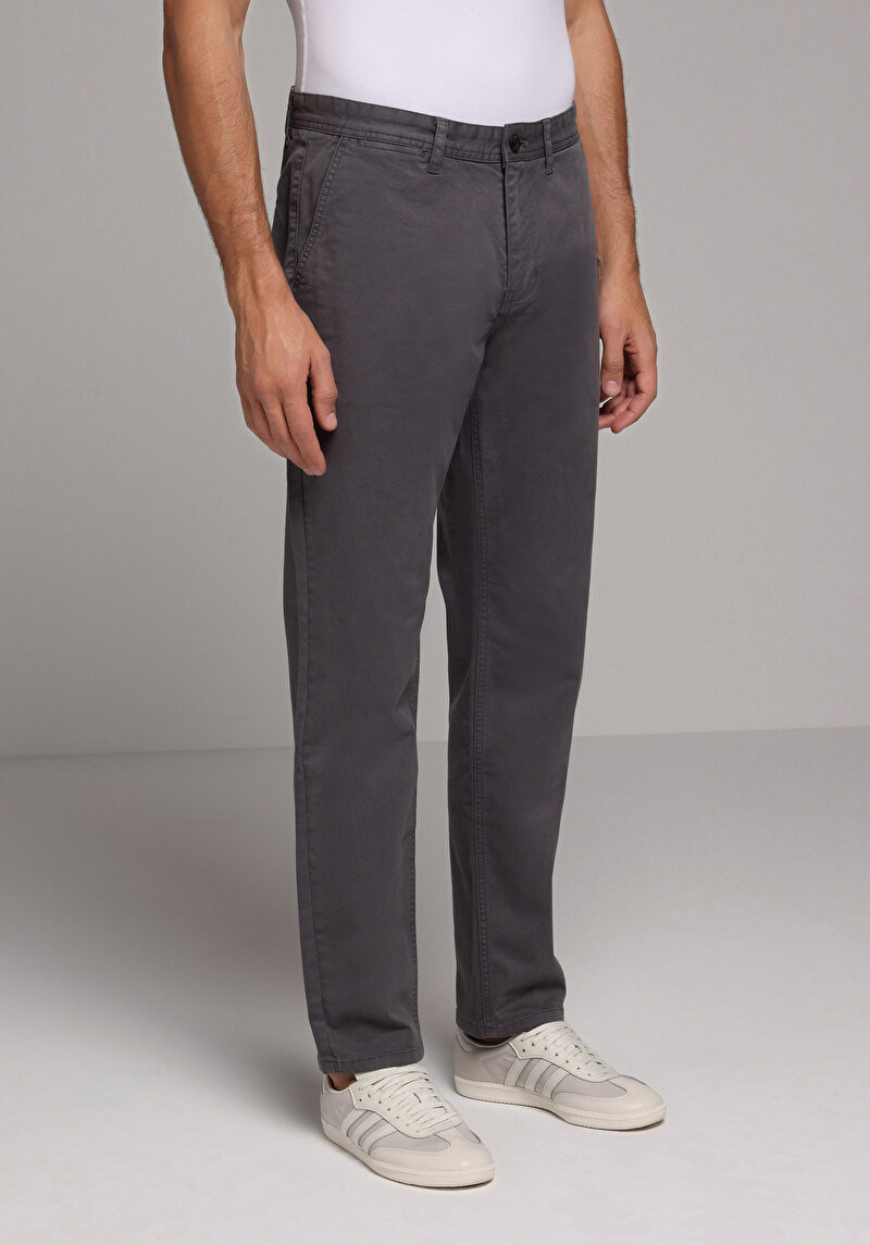 Imagine a Pantaloni De Barbati Regular Fit Cl1049750