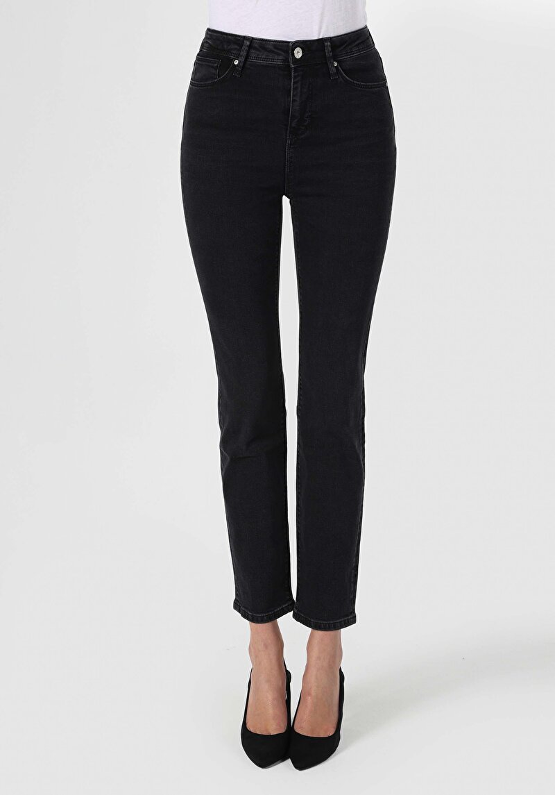 Afișați detalii pentru Slim Fit Mid Waist Straight Leg Blugi Negri Pentru Femei