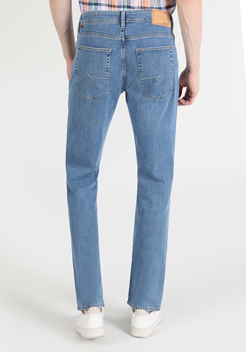 Imagine a Regular Fit Talie Medie Picior Drept Blugi Indigo Pentru Bărbați