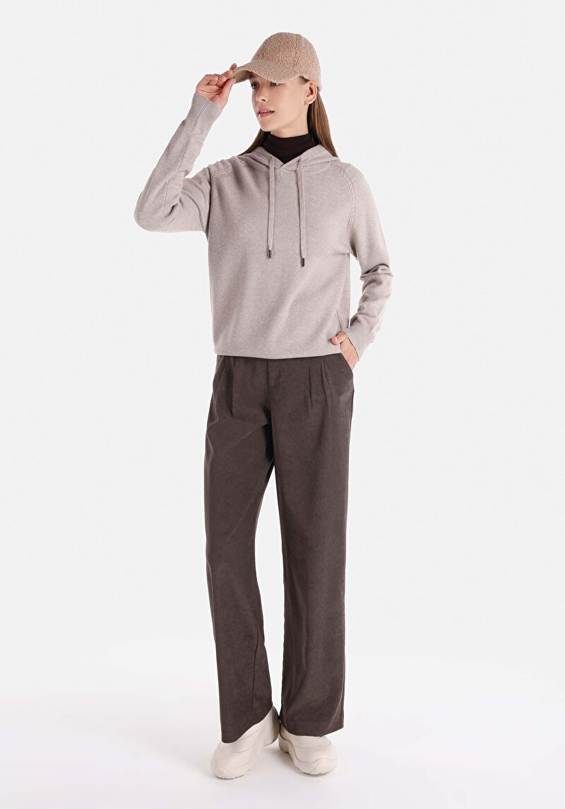 Imagine a Pulover Gri Pentru Femei Cu Glugă Dreaptă Cu Glugă