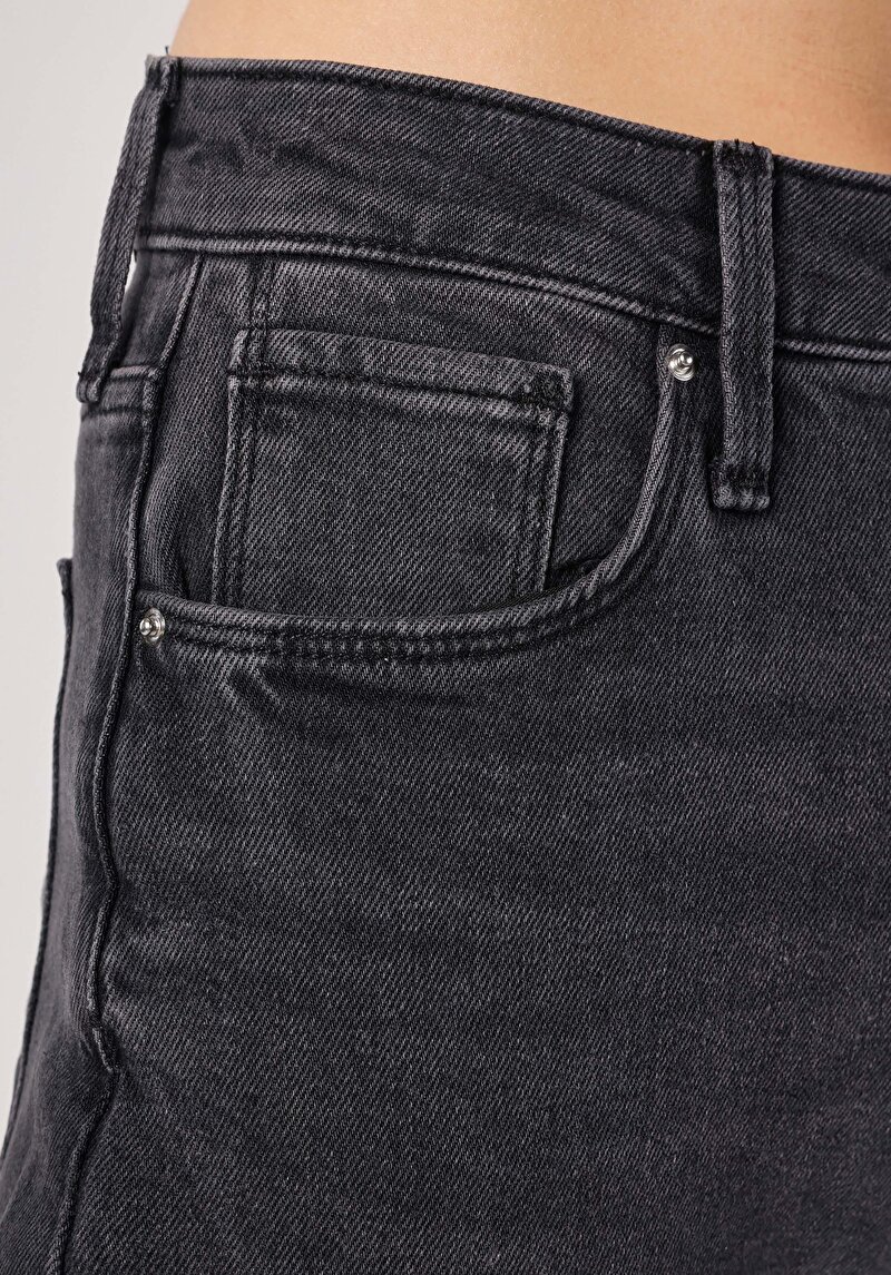 Afișați detalii pentru Slim Fit Talie Ascendentă Shrinking Leg Blugi Din Denim Pentru Femei