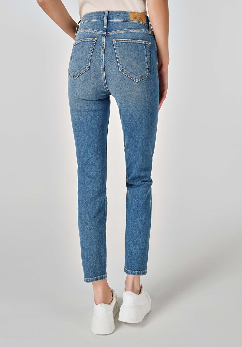 Afișați detalii pentru Slim Fit Mid Waist Straight Leg Blugi İndigo Pentru Femei