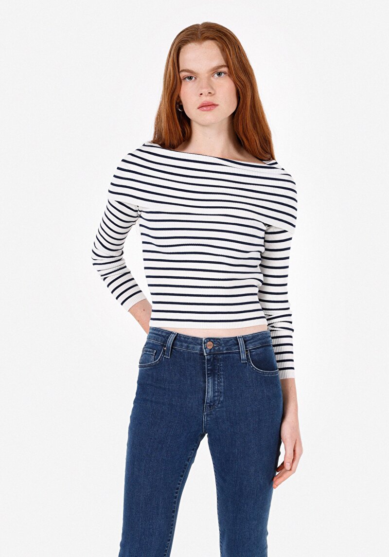 Imagine a Pulover De Dama Alb Slim Fit  Cl1072149