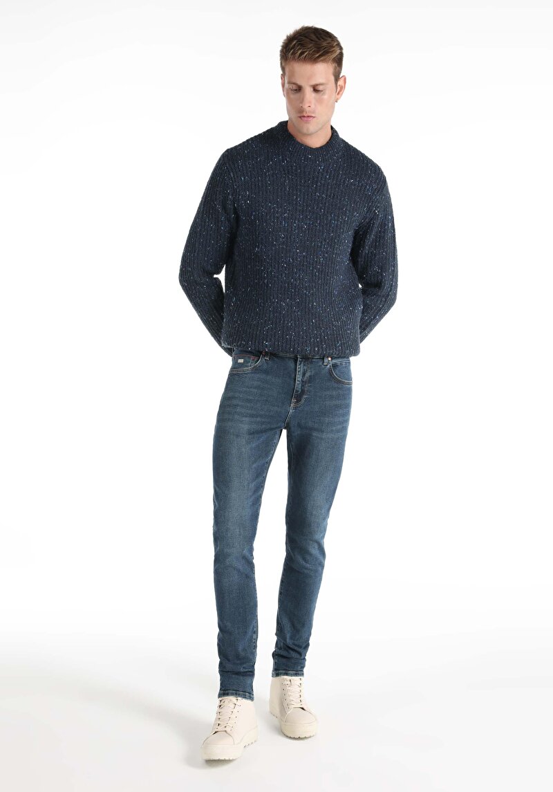 Imagine a Slim Fit Talie Joasă Picior Îngust Blugi İndigo Închis Pentru Bărbați