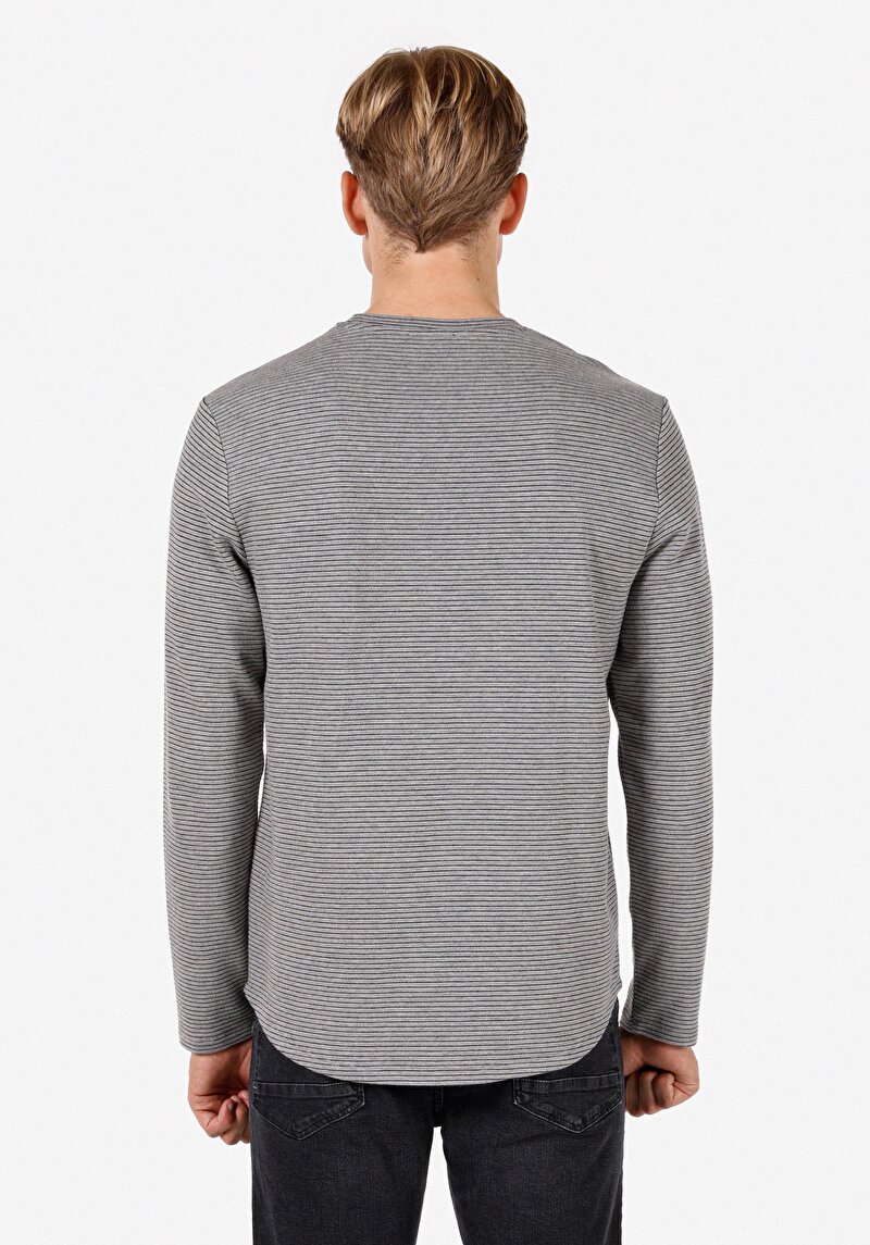 Imagine a Tricou Cu Maneca Lunga De Barbati Regular Fit Cl1072310