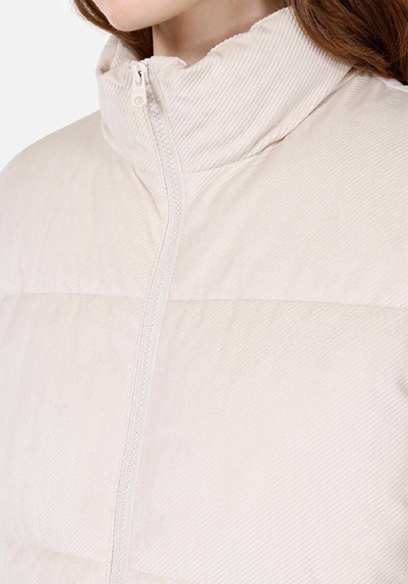 Imagine a Vesta De Dama Ecru Regular Fit Cl1072348