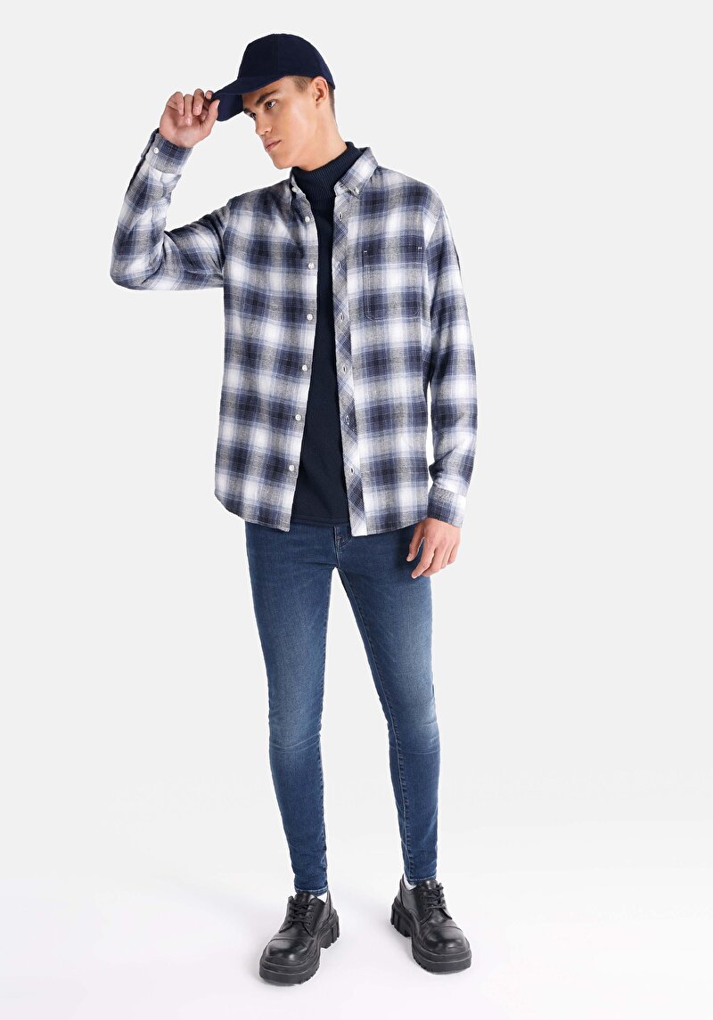 Imagine a Cămașă Cu Gât În Carouri Cămașă Albastră Cu Mânecă Lungă Pentru Bărbați