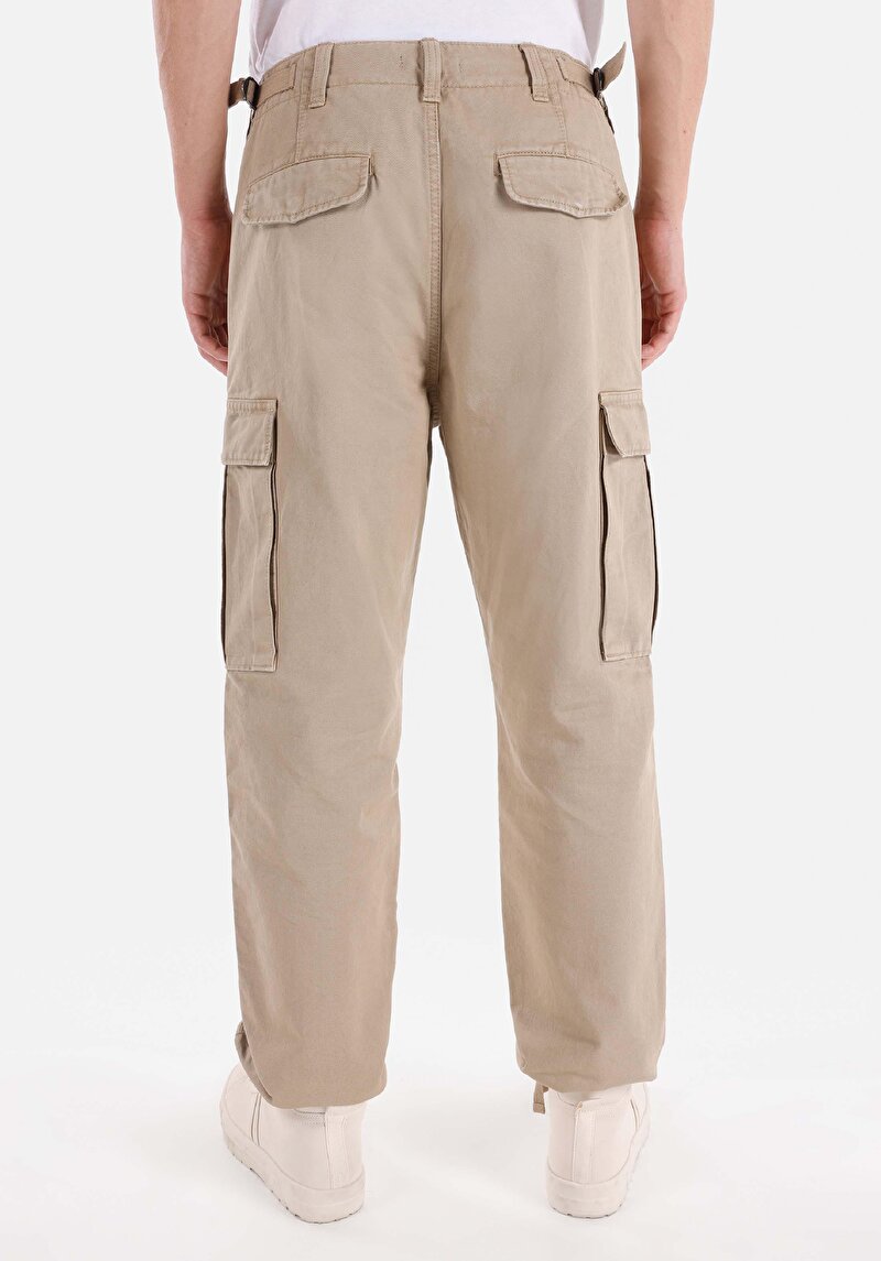 Imagine a Pantaloni De Barbati Bej Cl1059777