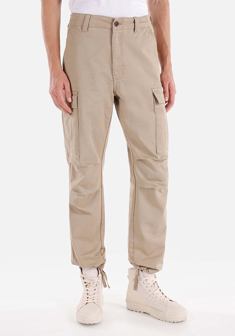 Imagine a Pantaloni De Barbati Bej Cl1059777