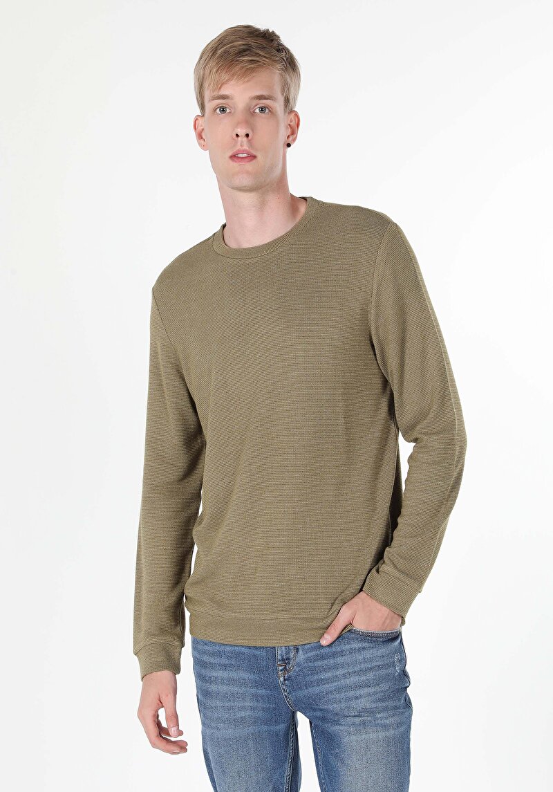 Imagine a Tricou Cu Maneca Lunga De Barbati Kaki Regular Fit Cl1059906