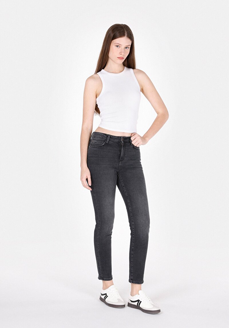 Imagine a Pantaloni De Dama Negru Slim Fit 703 Carla Cl1072458