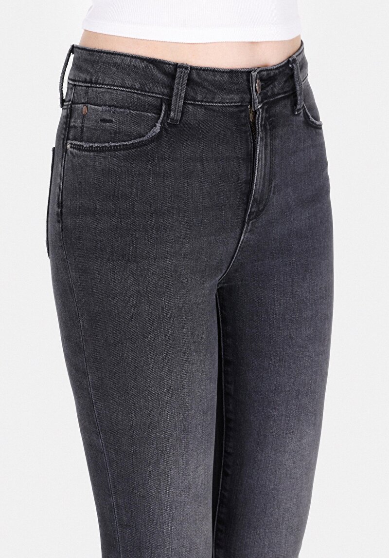 Afișați detalii pentru Pantaloni De Dama Negru Slim Fit 703 Carla Cl1072458