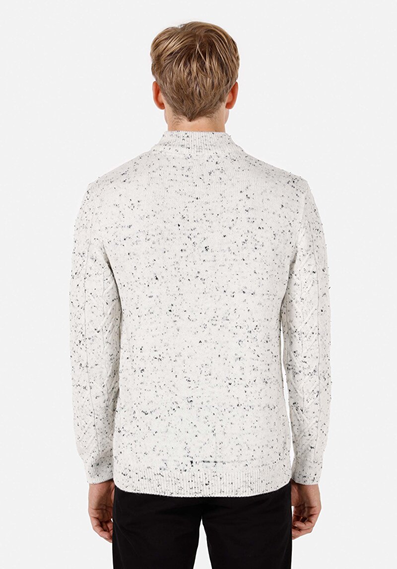 Imagine a Pulover De Barbati Ecru Slim Fit Cl1071050