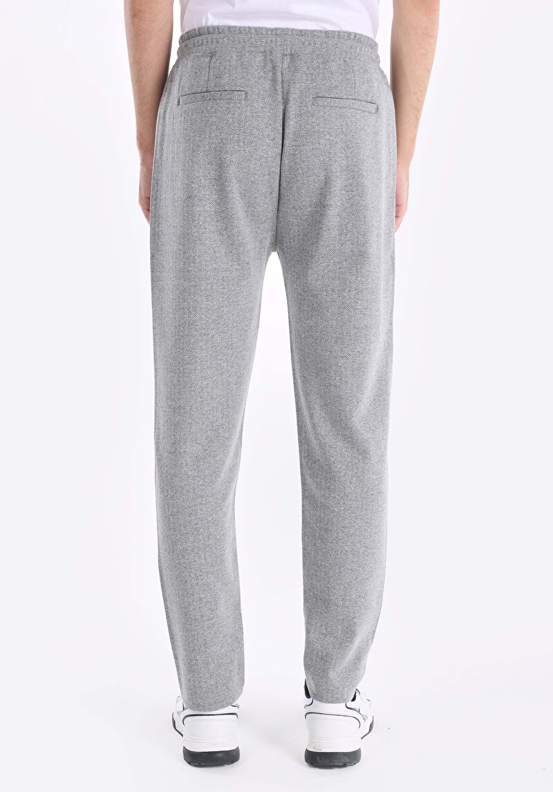 Imagine a Pantaloni De Trening De Barbati Gri Slim Fit Cl1065130