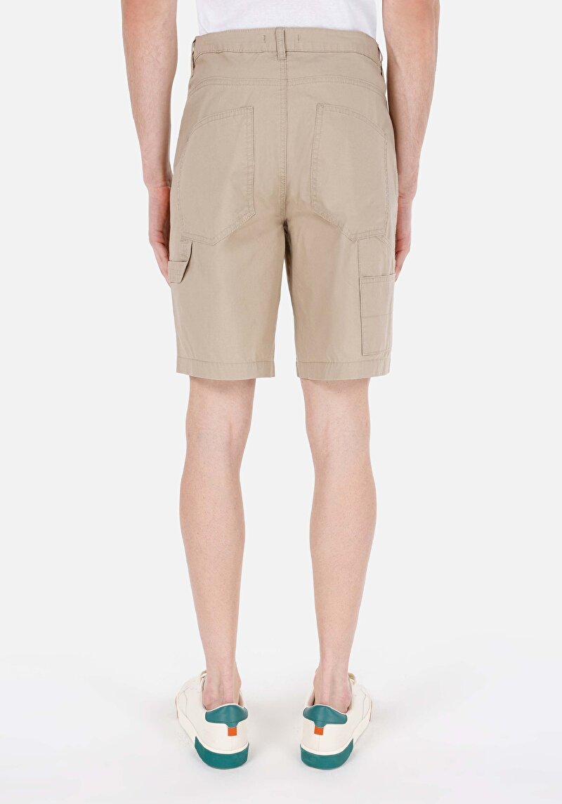 Imagine a Short / Pantaloni Scurti De Barbati Bej Regular Fit Cl1067568