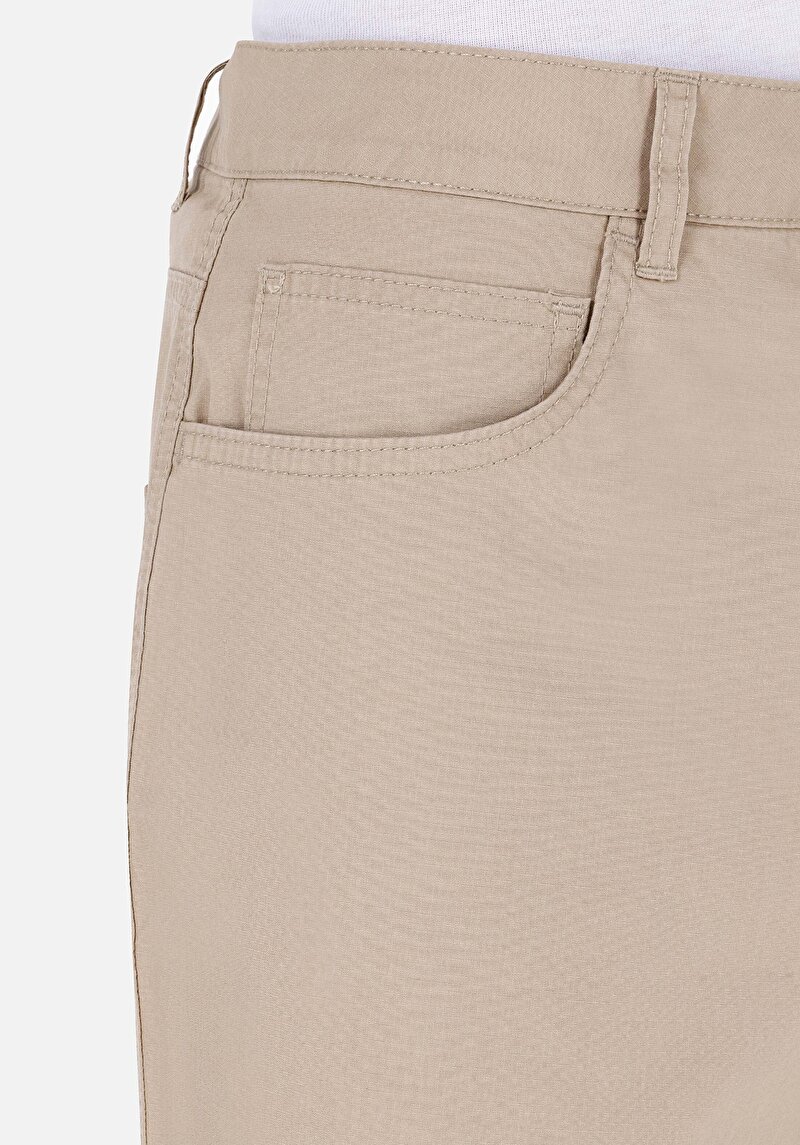 Imagine a Short / Pantaloni Scurti De Barbati Bej Regular Fit  Cl1067568
