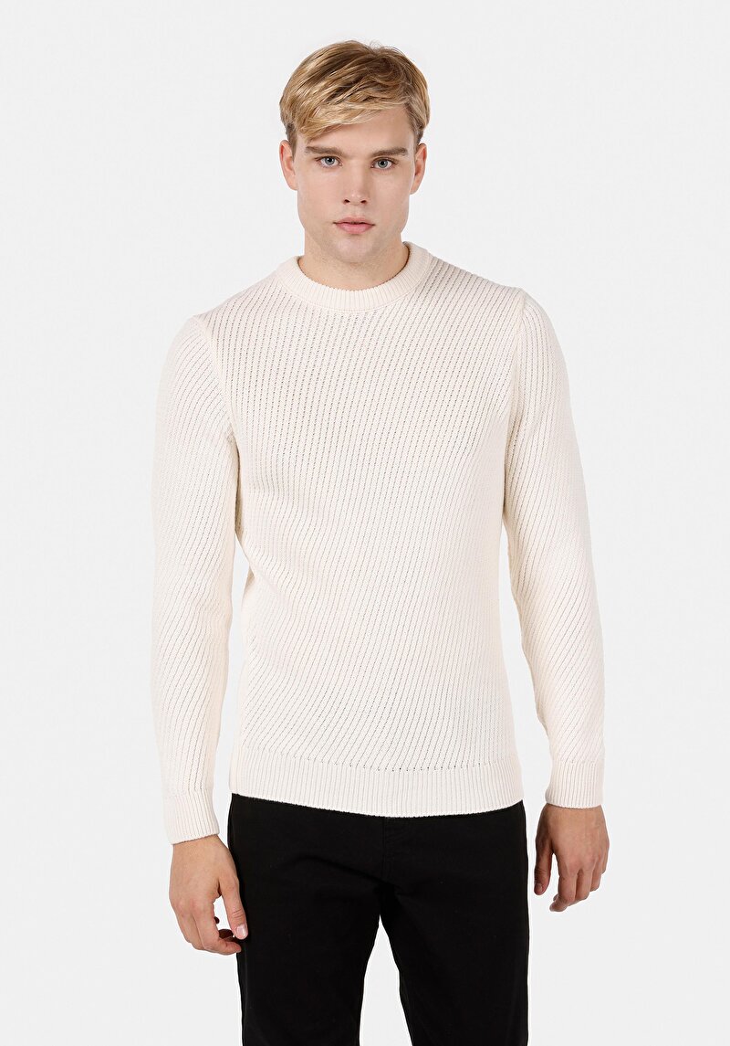 Imagine a Pulover Ecru Pentru Bărbați Cu Gât Rotund Regular Fit