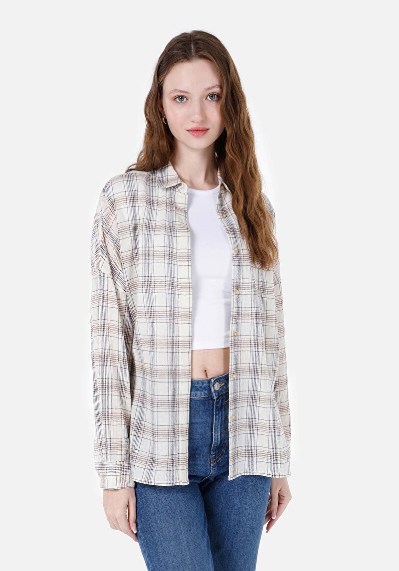 Imagine a Cămașă Cu Croială Relaxată Cămașă Cu Mânecă Lungă Bej Pentru Femei