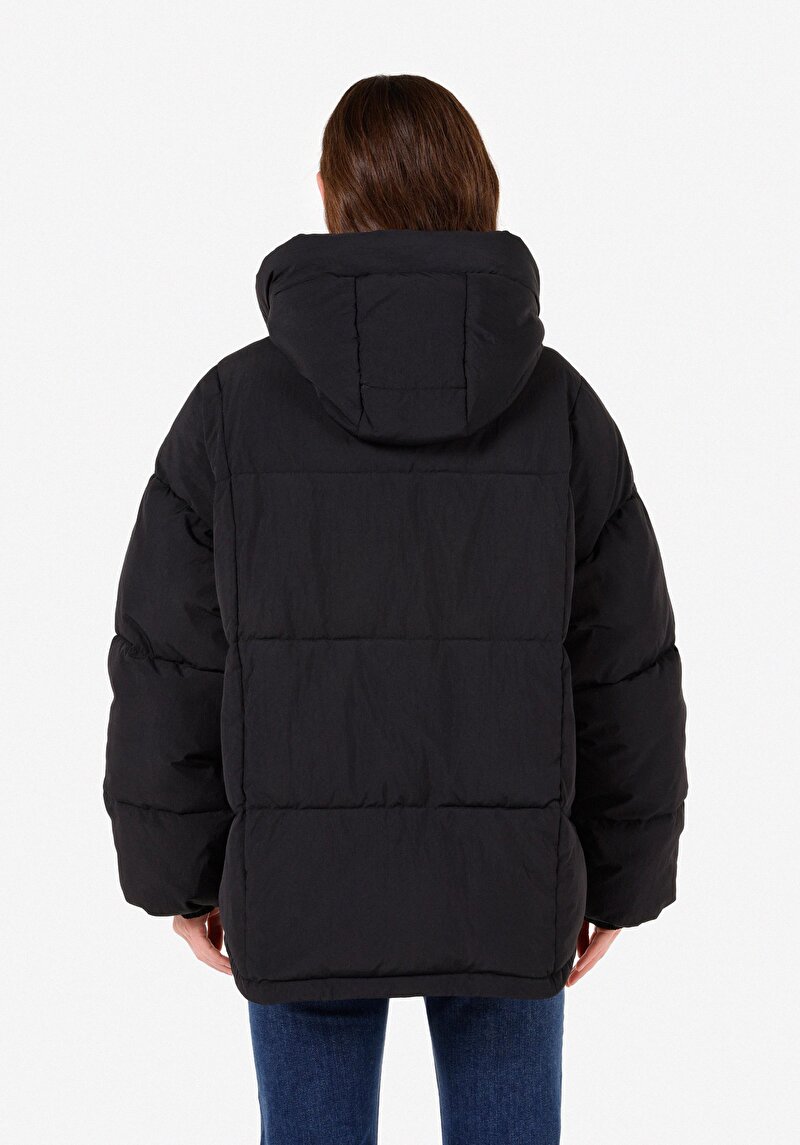 Afișați detalii pentru Palton Negru Pentru Femei Cu Glugă Regular Fit