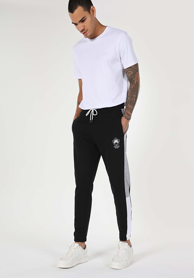 Afișați detalii pentru Pantaloni De Trening De Barbati Negru   Cl1061706