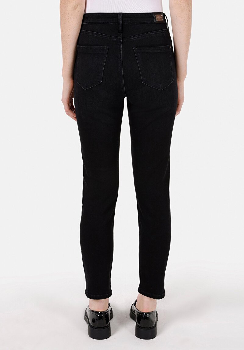 Imagine a Pantaloni De Dama Negru Slim Fit 703 Carla Cl1071414