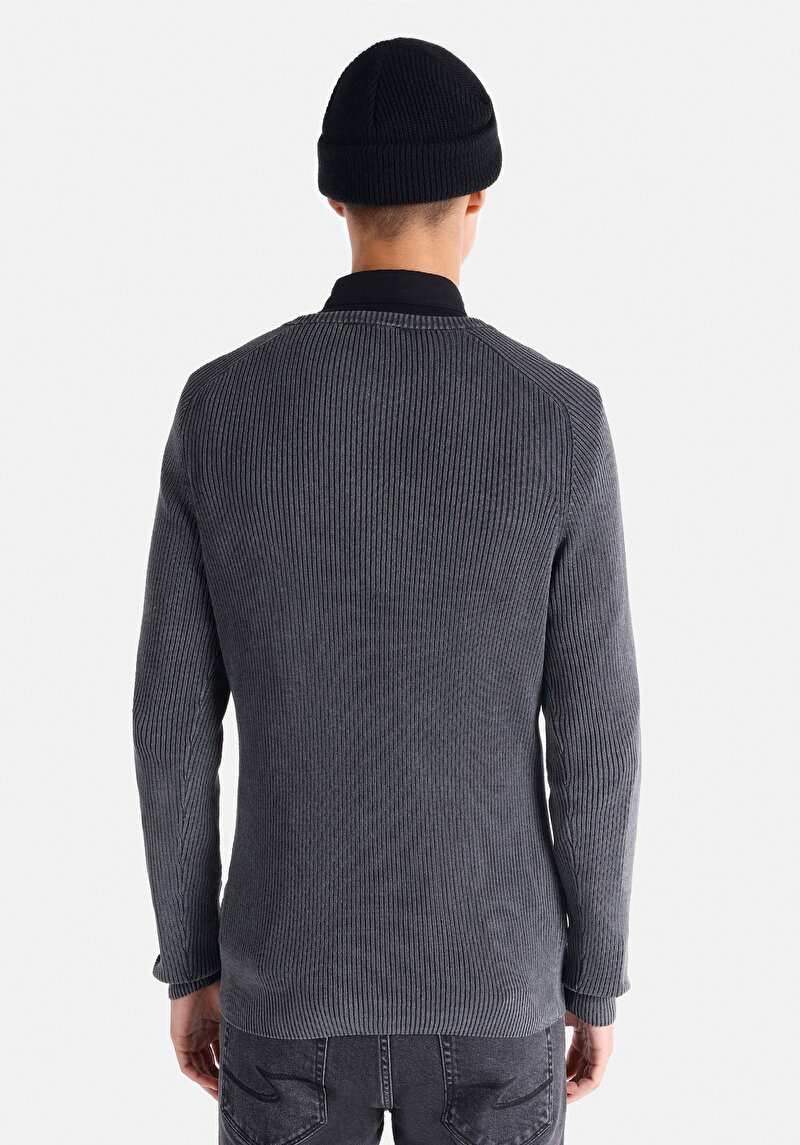 Imagine a Pulover Slim Fit Round Neck Jacquard Bărbați Antracit