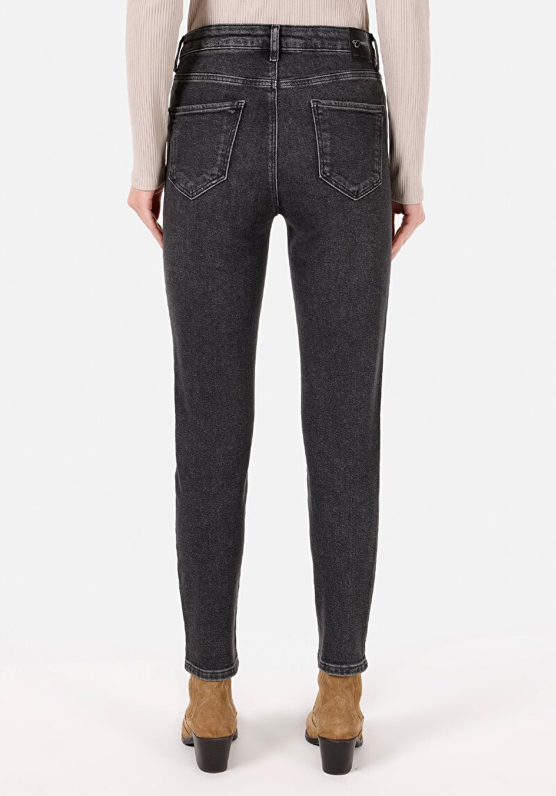 Imagine a Slim Fit Talie Medie Picior Îngust Blugi İndigo Pentru Femei