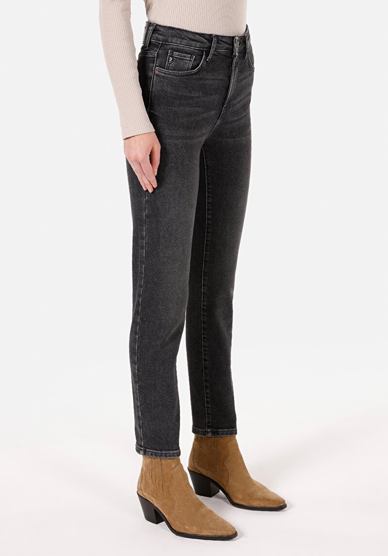 Afișați detalii pentru Slim Fit Talie Medie Picior Îngust Blugi İndigo Pentru Femei