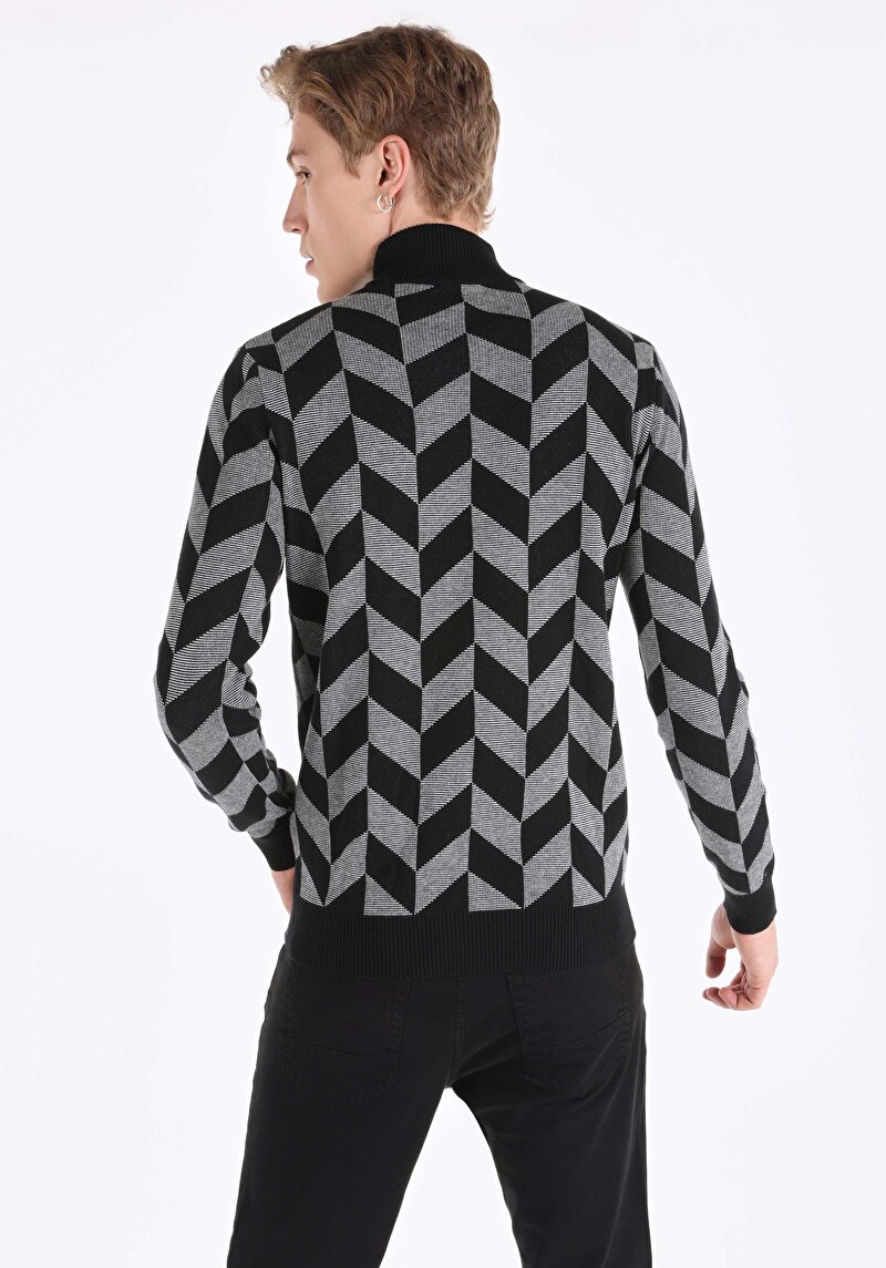 Afișați detalii pentru Pulover Negru Pentru Bărbați Slim Fit Turtle Neck Printed