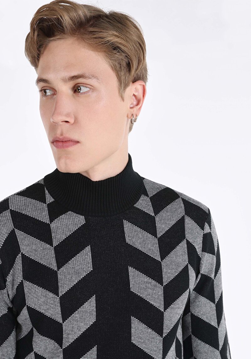 Afișați detalii pentru Pulover Negru Pentru Bărbați Slim Fit Turtle Neck Printed